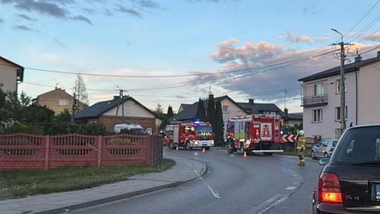 15-latek na skuterze uderzył w ogrodzenie