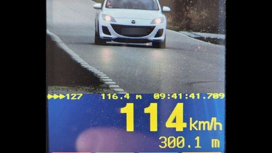 54-latka jechała 114 km/h w zabudowanym