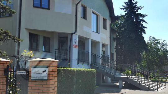 Alarmy bombowe w Miętnem, Borowiu i starostwie. Policja: zgłoszenia mają charakter kaskadowy
