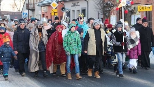 Barwny orszak przeszedł ulicami Sobolewa