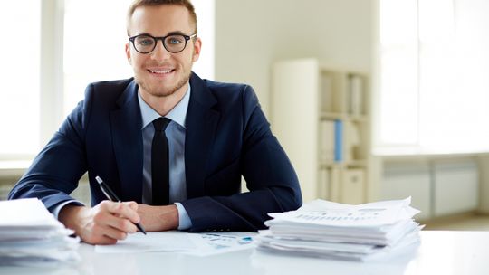 Czy doświadczeni menedżerowie mogą dalej się kształcić? Elitarne studia sposobem na lepsze perspektywy