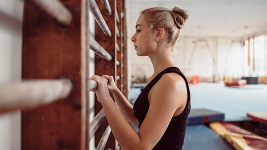 Drabinka gimnastyczna – uniwersalny sprzęt do ćwiczeń w domu