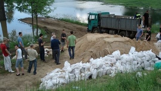 Fala wezbraniowa w Kozienicach. Alarm w Maciejowicach i Wildze