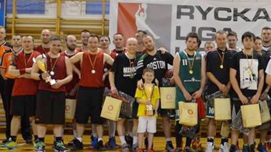 GarwoBasket na podium Ryckiej Ligi Kosza