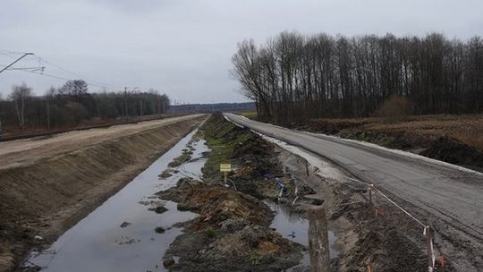 Garwolin-Pilawa. Droga wzdłuż torów tylko dla ZKA