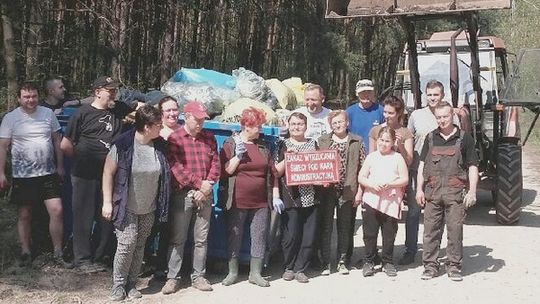 Gm. Garwolin: Społecznie posprzątali las