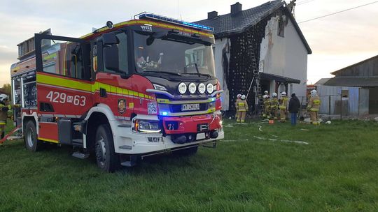 Groźny pożar budynku mieszkalnego