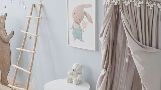 Jak wybrać meble dla dzieci? Bezpieczeństwo, trwałość i styl na lata