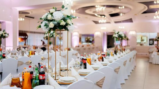 Jak zorganizować niezapomniane przyjęcie okolicznościowe?