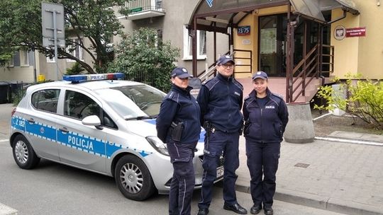 Jechali na porodówkę spod Garwolina. Dostali eskortę od policji