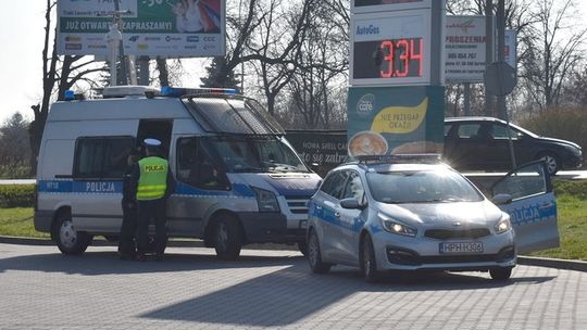 Kamera sprawdzała, czy kierowcy zatrzymali się przed "Stopem"