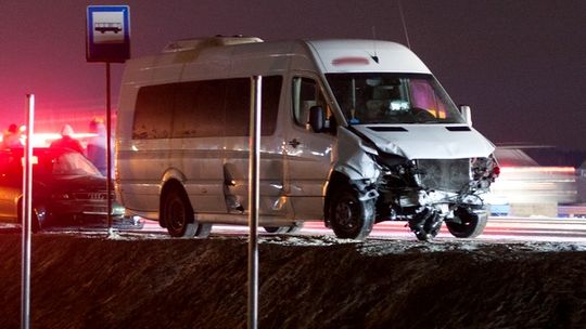 Kolizja na DK 17: Bus zderzył się z audi