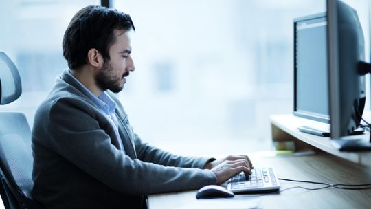 Kompleksowa obsługa informatyczna Warszawa – zapewnij ciągłość działania swojej firmy