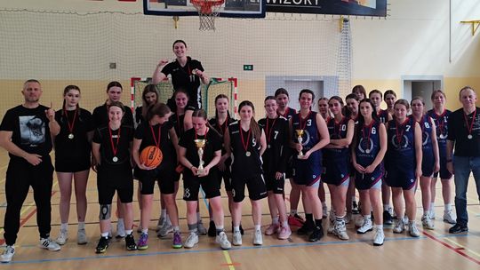 Koszykarki Ekonomika po 14 latach ponownie mistrzyniami powiatu