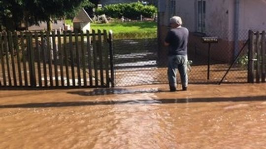 Krótkie opady i dużo pracy strażaków