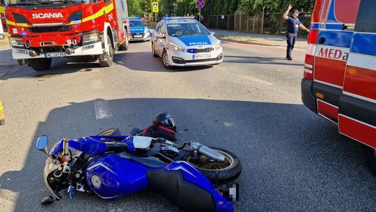 Lato z pasją, ale bezpieczne – policjanci przypominają o odpowiedzialnej jeździe motocyklem