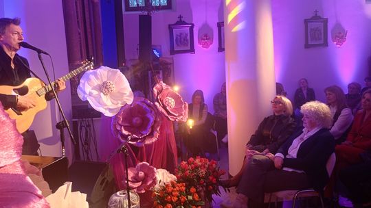 Maciej Miecznikowski oczarował panie w Borowiu