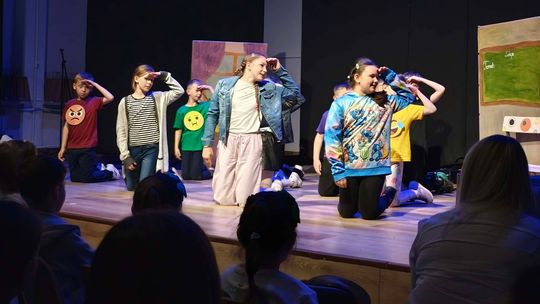 Mali artyści opanowali scenę w Sobolewie. Za nami Przegląd Małych Form Teatralnych Mali artyści opanowali scenę w Sobolewie. Za nami Przegląd Małych Form Teatralnych