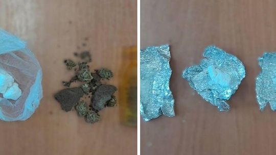 Marihuana, haszysz, amfetamina i sprzęt do porcjowania. 40-latek zatrzymany