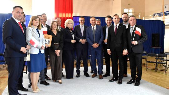 Mateusz Morawiecki z wizytą w Maciejowicach. Samorząd pokazał efekty inwestycji ostatnich lat