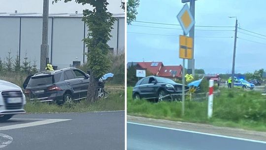 Mercedes w rowie, kapliczka zniszczona. 29-latka była pijana