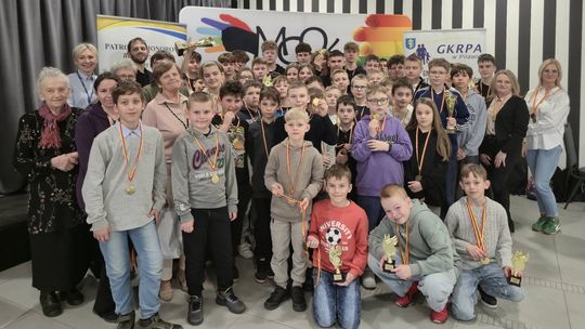 Młodzi szachiści rywalizowali w Pilawie. Emocjonujący turniej szkół podstawowych