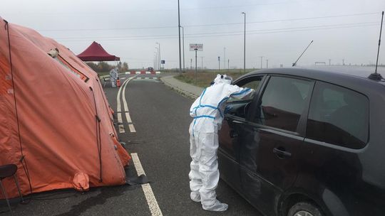 Mobilny punkt pobrań zamknięty. Zero chętnych