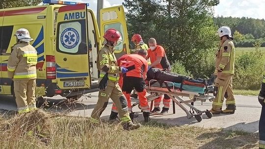 Motocyklista wpadł do rowu. Lądowało LPR