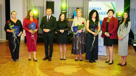 Nagrodzili dyrektorów i nauczycieli z gminy Łaskarzew