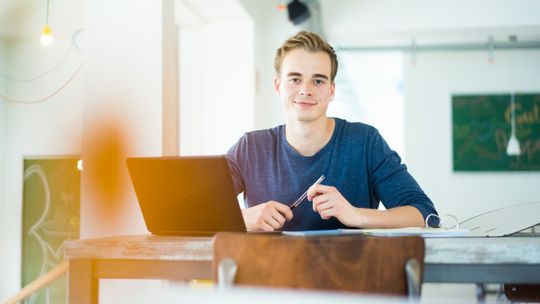 Najlepsze studia podyplomowe 2026 – jakie propozycje warto wybrać po studiach humanistycznych?