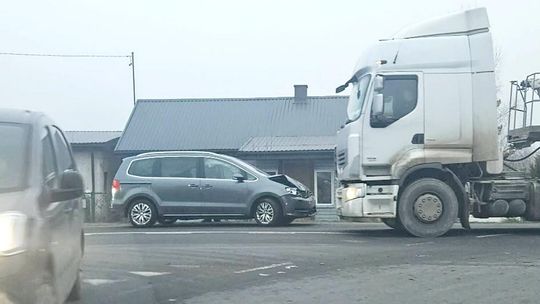 Nie ustąpił pierwszeństwa ciężarówce