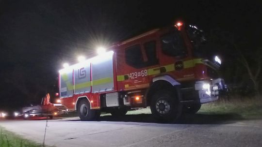 Nie zaciągnął ręcznego. Audi wpadło do Wisły