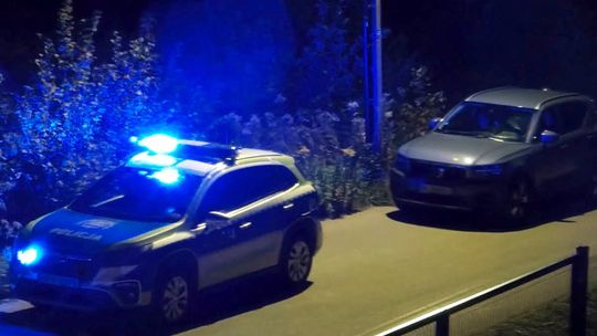 Nie żyje 55-latek. Służby weszły siłowo do domu w Rębkowie