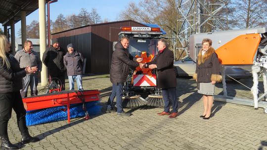 Nowa zamiatarka w Górznie. Gmina inwestuje w czystość i ekologię