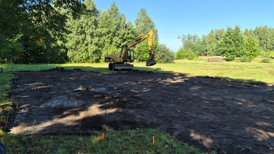 Nowe boisko przy szkole w Starym Goniwilku. Inwestycja pochłonie ponad 773 tys. zł