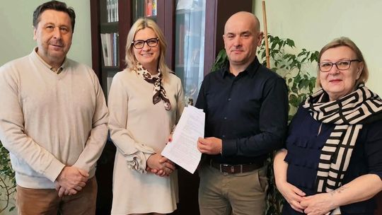 Nowe inwestycje drogowe ruszają. Dwie umowy podpisane, prace do września