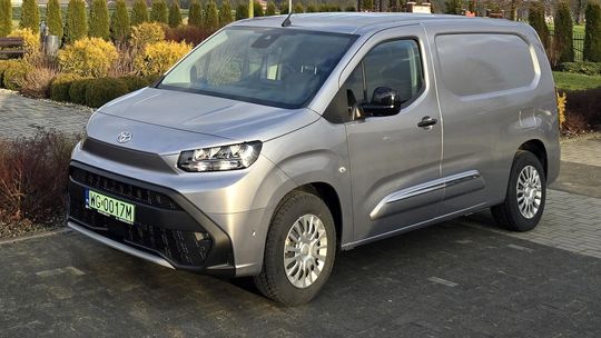 Nowy zeroemisyjny pojazd zasilił flotę gminy Trojanów