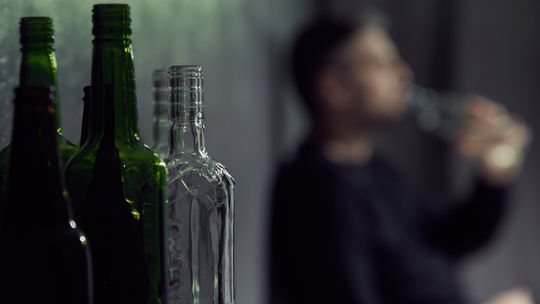 Odtrucie alkoholowe w Warszawie: Przewodnik po procesie detoksykacji organizmów uzależnionych od alkoholu