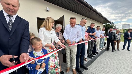 Ostrów zyskał nowe miejsce spotkań. Uroczyście otwarto świetlicę wiejską