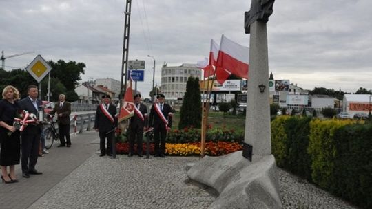 Pamięci rozstrzelanych na moście