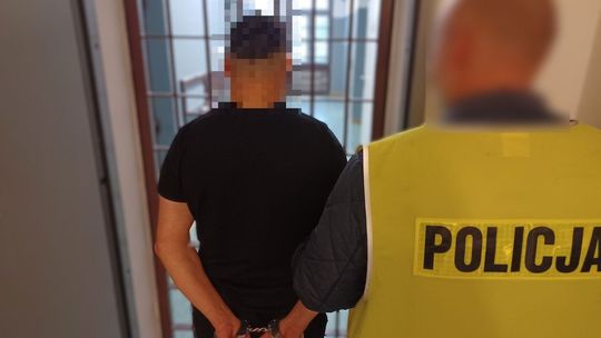 Pod pretekstem sprowadzenia samochodu z zagranicy wyłudził zaliczkę Pod pretekstem sprowadzenia samochodu z zagranicy wyłudził zaliczkę