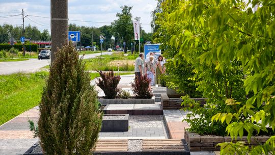 Podjazd, taras i otoczenie domu w okolicach Garwolina — jak dobrze zaplanować nawierzchnie w 2026 roku