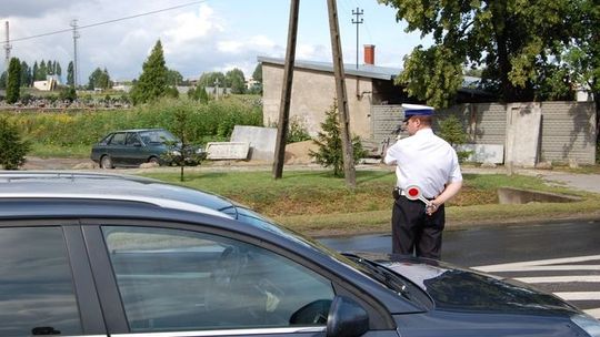 Policja przed pierwszym dzwonkiem