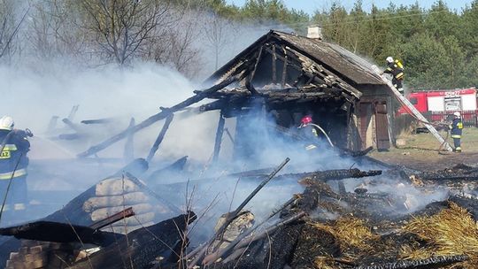 Pożar budynków gospodarczych w gm. Wilga