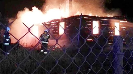 Pożar drewnianego budynku w Bączkach