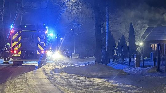 Pożar na poddaszu budynku mieszkalnego