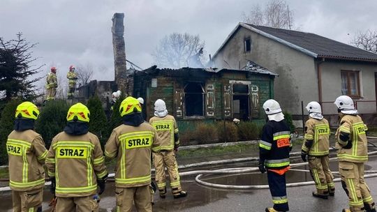 Pożar pustostanu w Parysowie