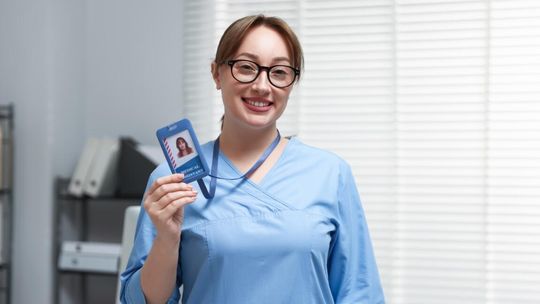 Pragniesz zdobyć zawód przyszłości? Zdecyduj się na kurs opiekuna medycznego!