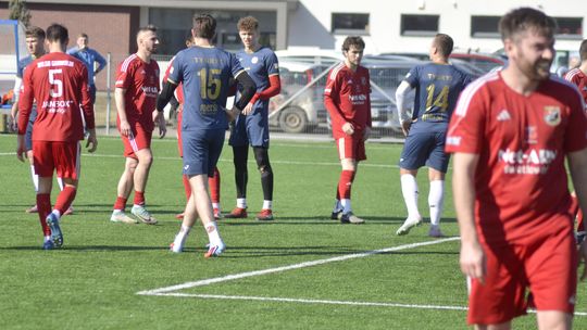 Przegrana na tydzień przed wznowieniem ligi