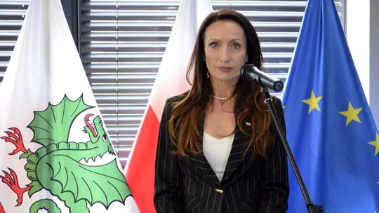 Radni obniżyli pensję staroście. „Walczycie z PiS. Jakoś to przetrwamy”